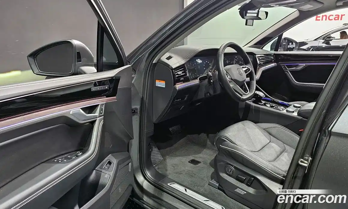 Volkswagen Touareg 2024 3.0 Автомат в Москве № 198961, фото 12