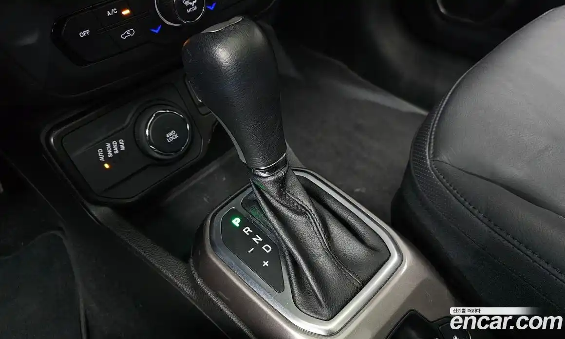 Jeep Renegade 2021 2.4 Автомат в Москве № 199478, фото 15