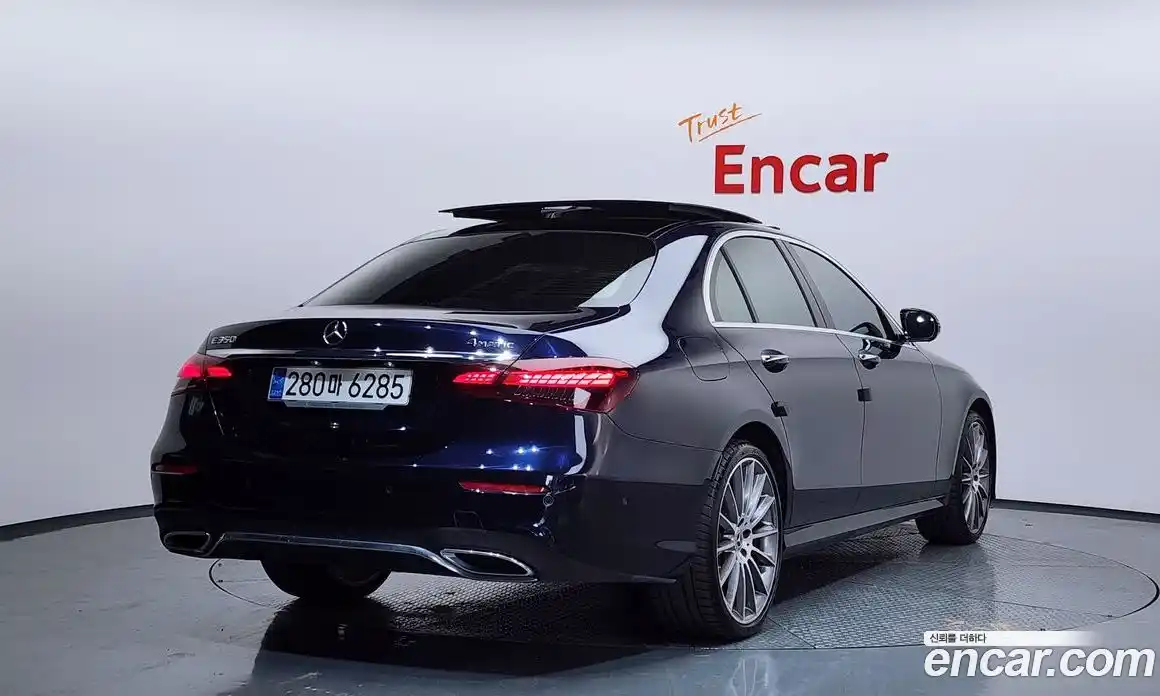 Mercedes-Benz E-Class 2022 2.0 Автомат в Москве № 205742, фото 19