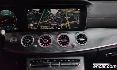 Mercedes-Benz E-Class 2022 2.0 Автомат в Москве № 205742, миниатюра 2