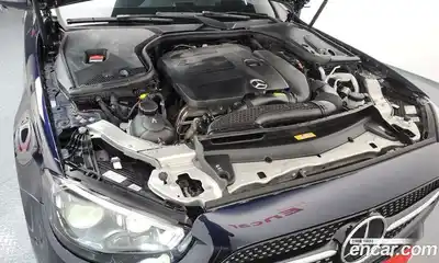 Mercedes-Benz E-Class 2022 2.0 Автомат в Москве № 205742, миниатюра 8