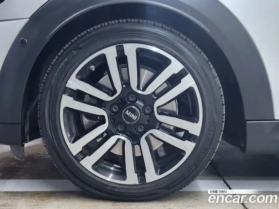 Mini Cooper Convertible 2024 2.0 Автомат в Москве № 208515, фото 5