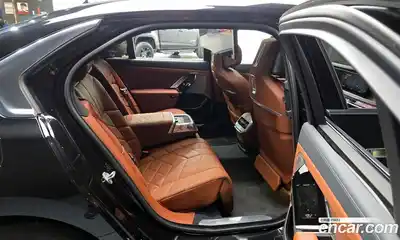 BMW 7-Series 2023 3.0 Автомат в Москве № 210579, миниатюра 11