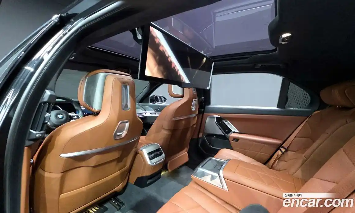 BMW 7-Series 2023 3.0 Автомат в Москве № 210579, фото 18