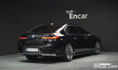 BMW 7-Series 2023 3.0 Автомат в Москве № 210579, миниатюра 2