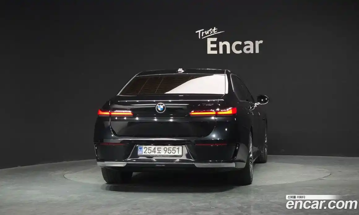 BMW 7-Series 2023 3.0 Автомат в Москве № 210579, фото 4