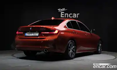BMW 3-Series 2019 2.0 Автомат в Москве № 211359, миниатюра 2
