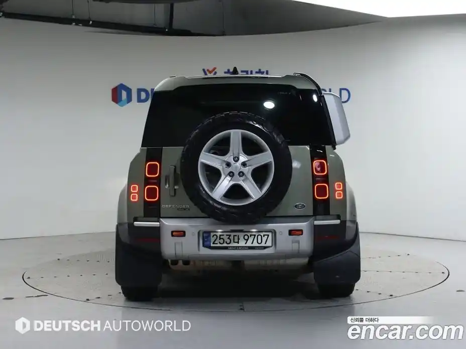 Land Rover Defender 2020 2.0 Автомат в Москве № 213480, фото 4