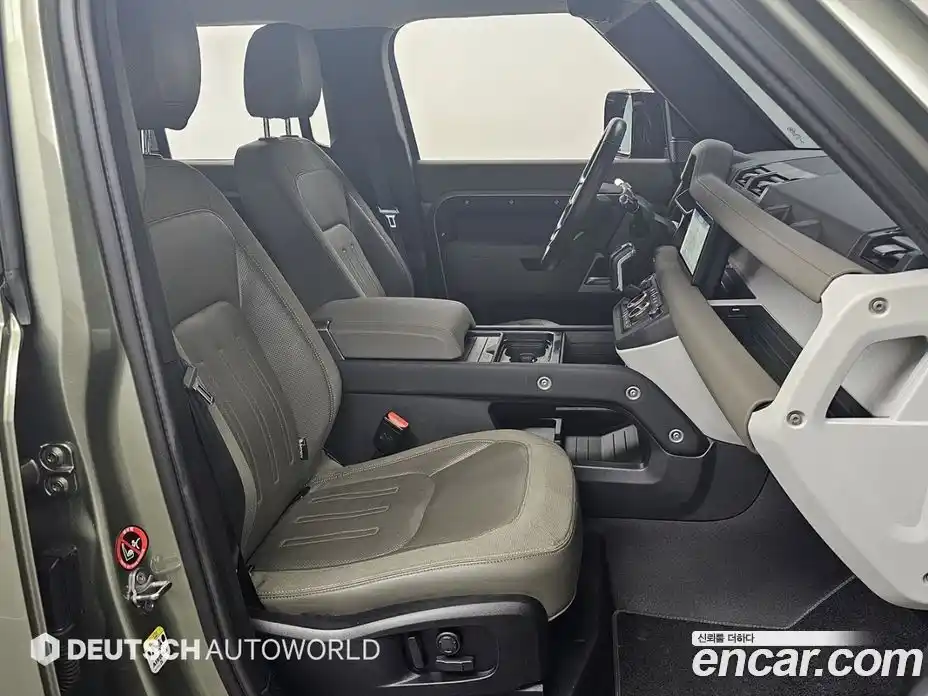 Land Rover Defender 2020 2.0 Автомат в Москве № 213480, фото 10