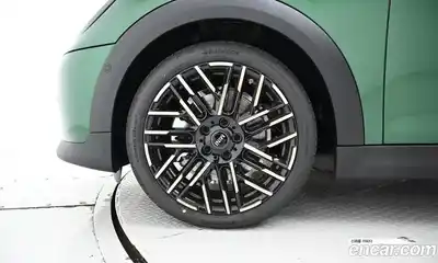 Mini Cooper Convertible 2025 2.0 Автомат в Москве № 213912, миниатюра 5