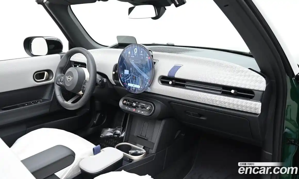 Mini Cooper Convertible 2025 2.0 Автомат в Москве № 213912, фото 7