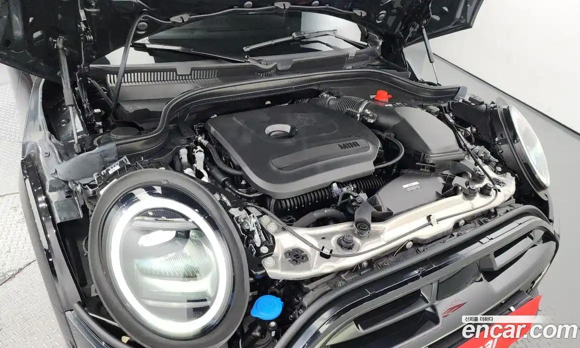 Mini Cooper Convertible 2025 2.0 Автомат в Москве № 213937, фото 6