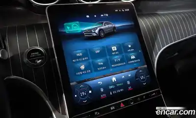 Mercedes-Benz GLC-Class 2024 2.0 Автомат в Москве № 223098, миниатюра 2