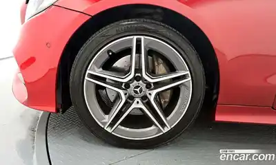 Mercedes-Benz E-Class 2017 1.9 Автомат в Москве № 229657, миниатюра 5