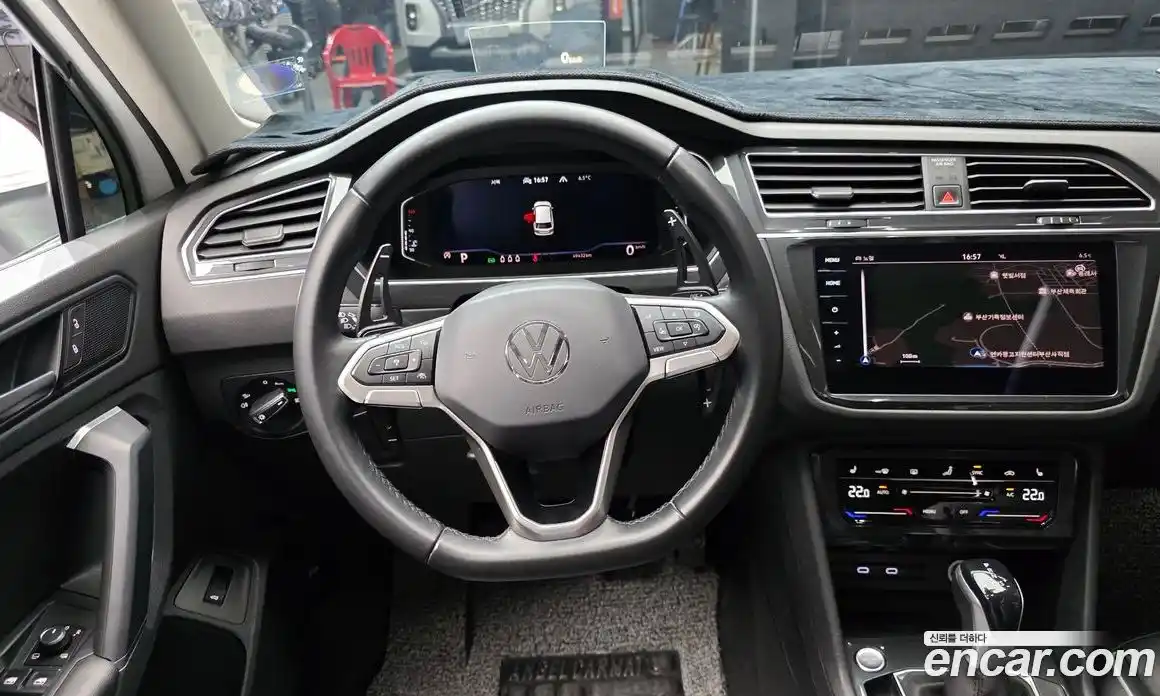 Volkswagen Tiguan 2021 2.0 Автомат в Москве № 232131, фото 16