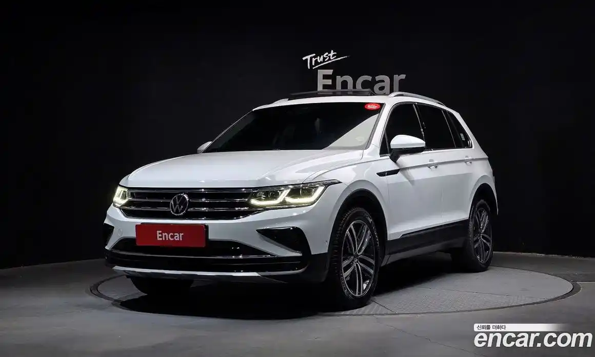 Volkswagen Tiguan 2021 2.0 Автомат в Москве № 232131, фото 4
