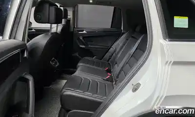 Volkswagen Tiguan 2021 2.0 Автомат в Москве № 232131, миниатюра 7