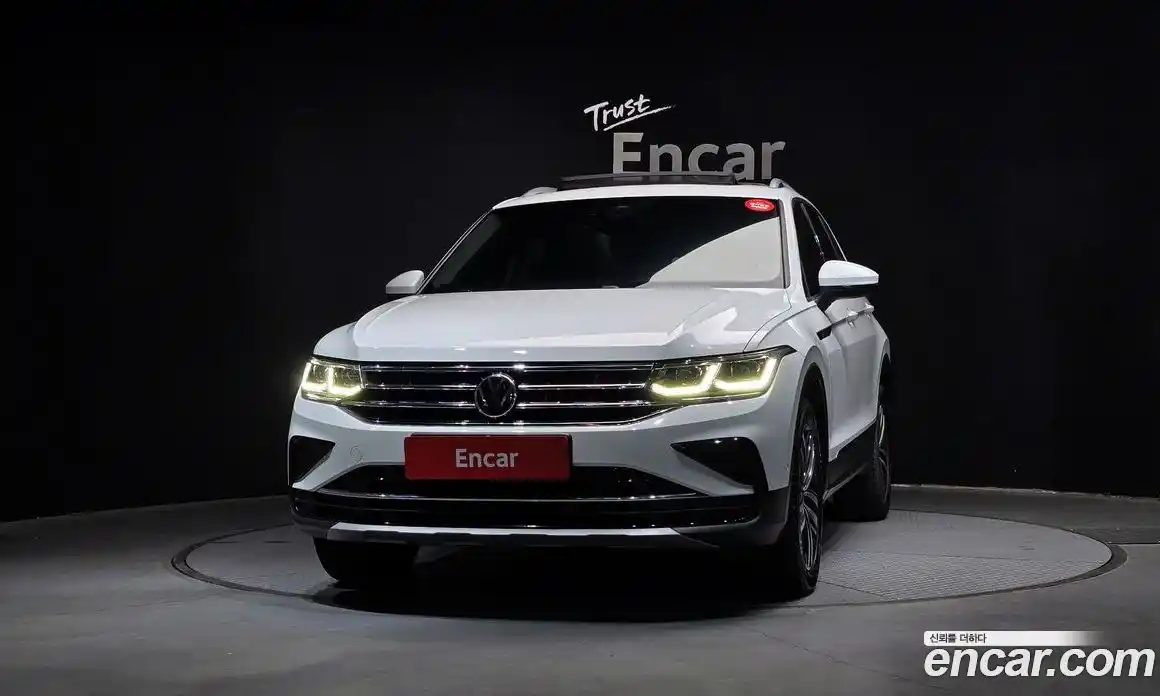 Volkswagen Tiguan 2021 2.0 Автомат в Москве № 232131, фото 9
