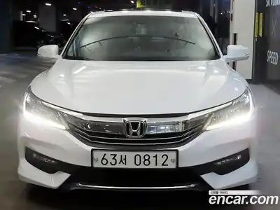 Honda Accord 2016 2.4 Автомат в Москве № 232970, миниатюра 2