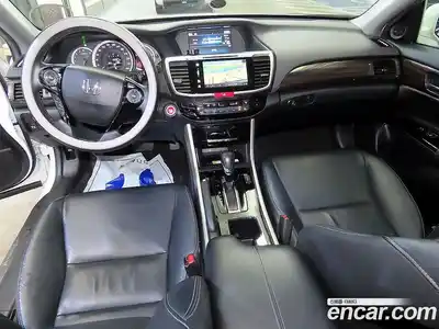 Honda Accord 2016 2.4 Автомат в Москве № 232970, миниатюра 10