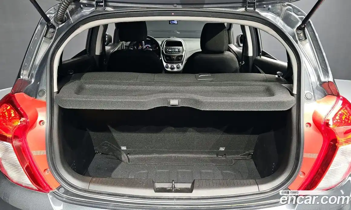 Chevrolet Spark 2018 1.0 Автомат в Москве № 239351, фото 13