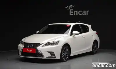 Lexus CT200h, 2018