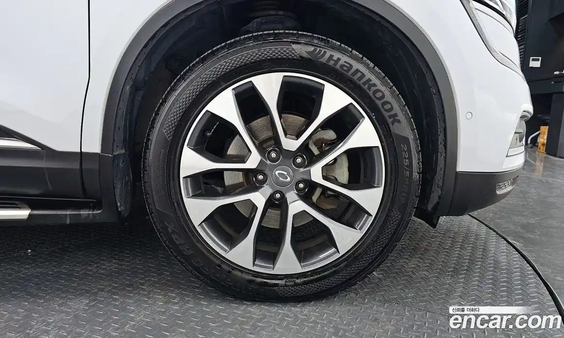 Renault QM6 2018 2.0 Автомат в Москве № 275945, фото 17