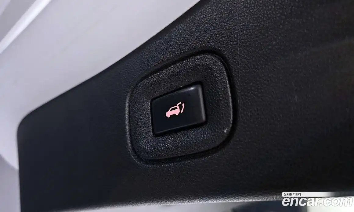 Renault QM6 2018 2.0 Автомат в Москве № 275945, фото 10