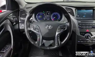 Hyundai Grandeur, 2015