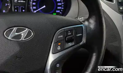 Hyundai Grandeur 2015 2.4 Автомат в Москве № 2763, миниатюра 2