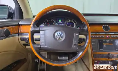Volkswagen Phaeton 2006 6.0 Автомат в Москве № 277614, миниатюра 3