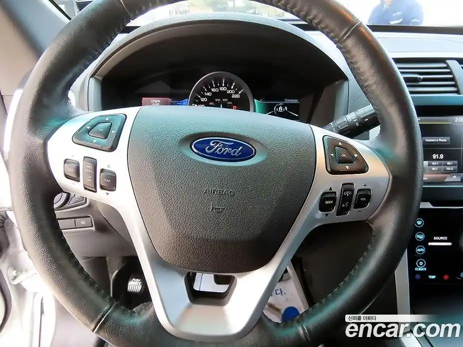 Ford Explorer 2015 3.5 Автомат в Москве № 281960, фото 8