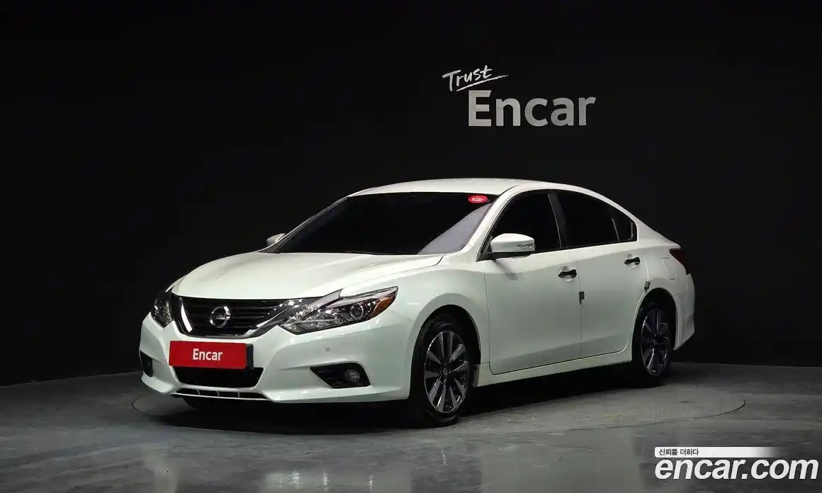 Nissan Altima 2017 2.5 Автомат в Москве № 285003, фото 14