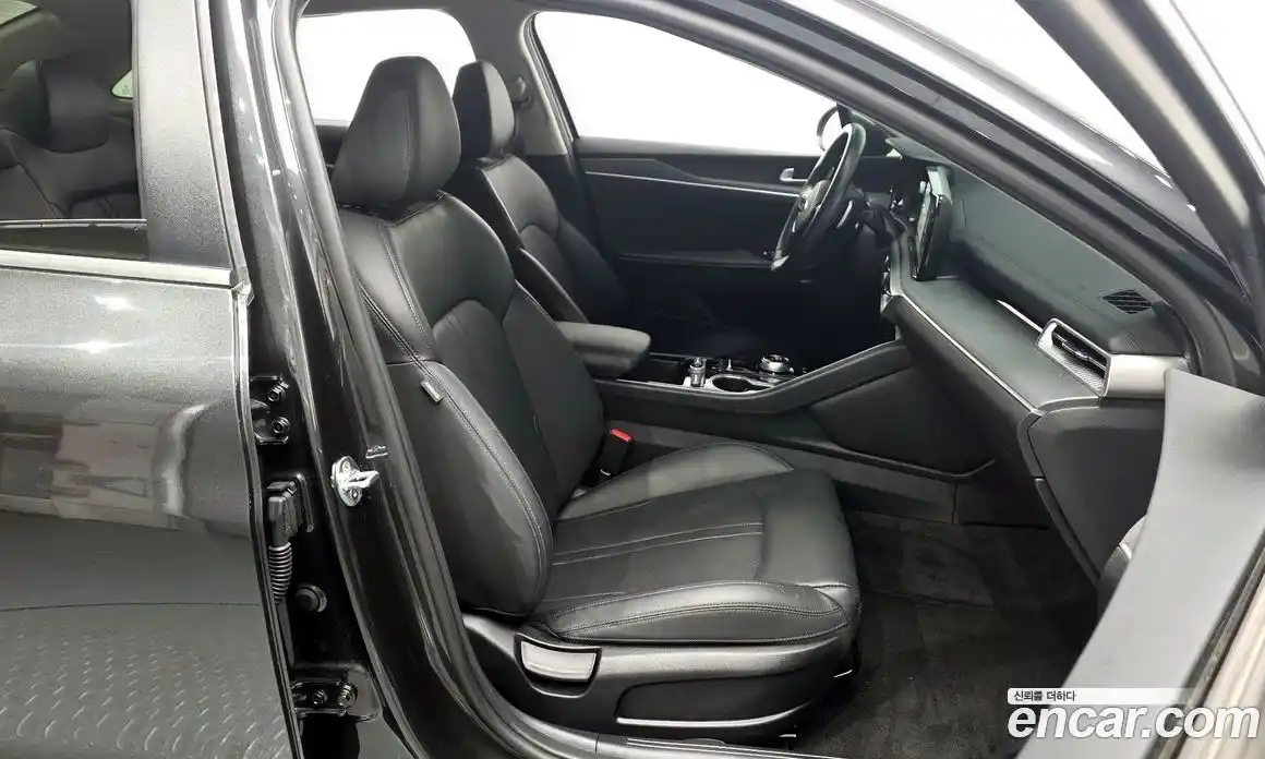 Kia K5 2021 2.0 Автомат в Москве № 288434, фото 11