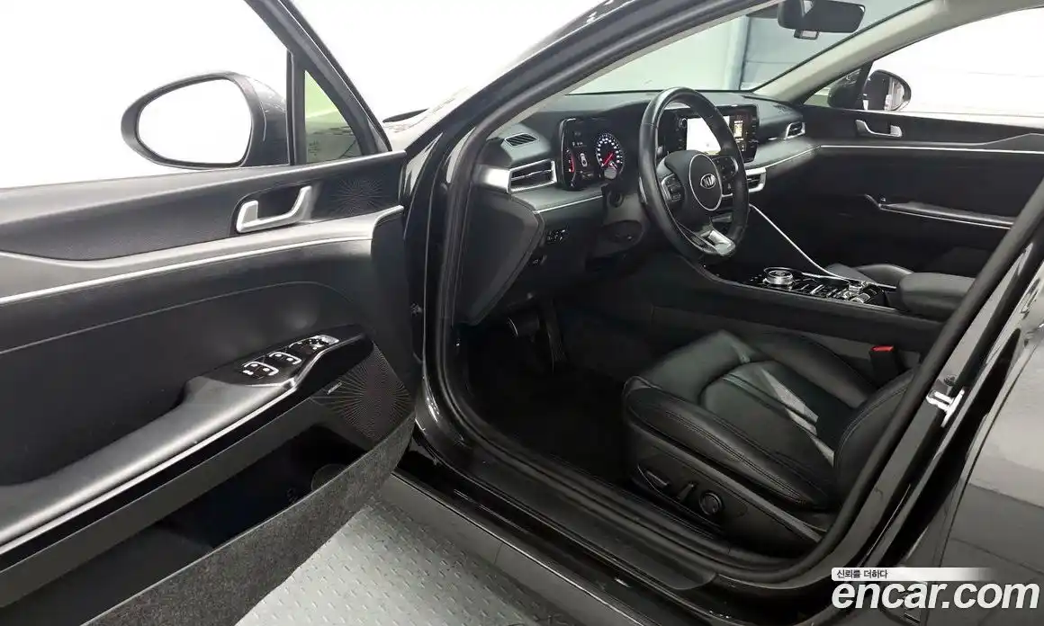 Kia K5 2021 2.0 Автомат в Москве № 288434, фото 10