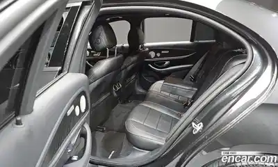 Mercedes-Benz E-Class 2022 1.9 Автомат в Москве № 292342, миниатюра 11