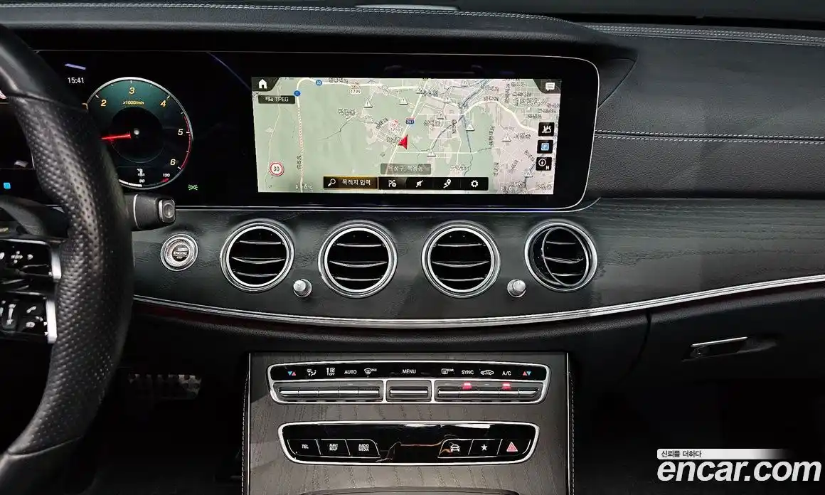 Mercedes-Benz E-Class 2022 1.9 Автомат в Москве № 292342, фото 15