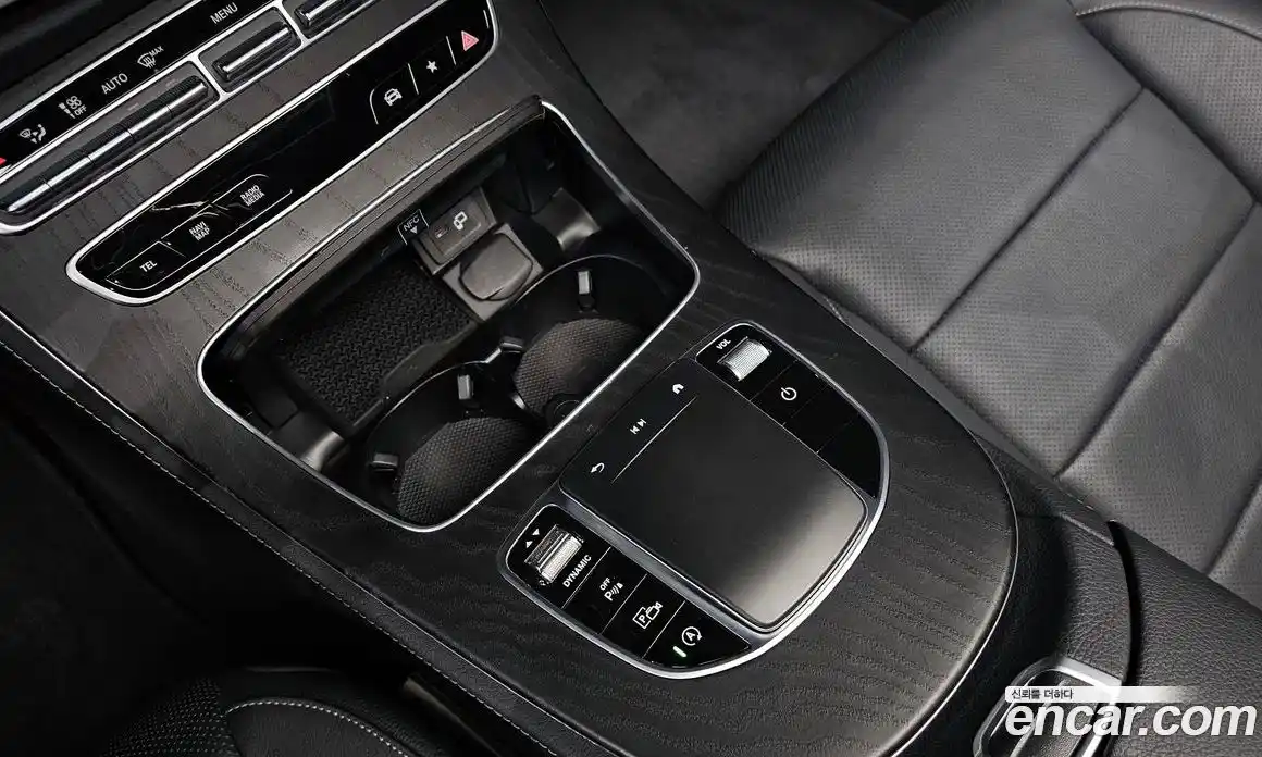 Mercedes-Benz E-Class 2022 1.9 Автомат в Москве № 292342, фото 18