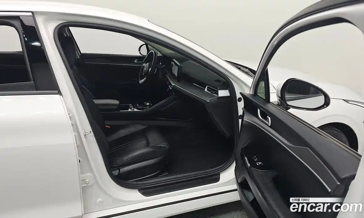 Kia K5 2023 2.0 Автомат в Москве № 306780, фото 11