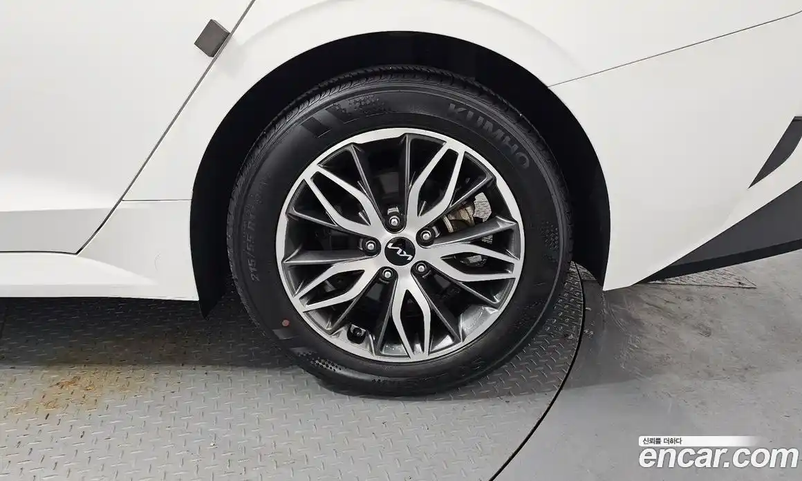 Kia K5 2023 2.0 Автомат в Москве № 306780, фото 5