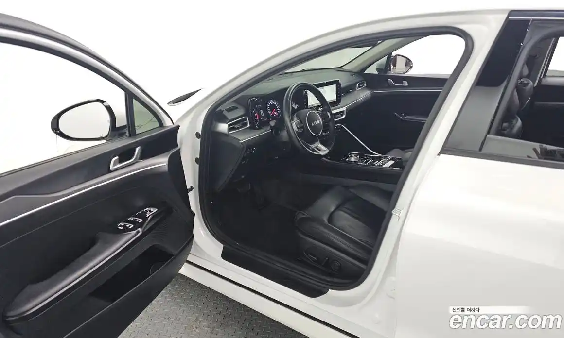 Kia K5 2023 2.0 Автомат в Москве № 306780, фото 10