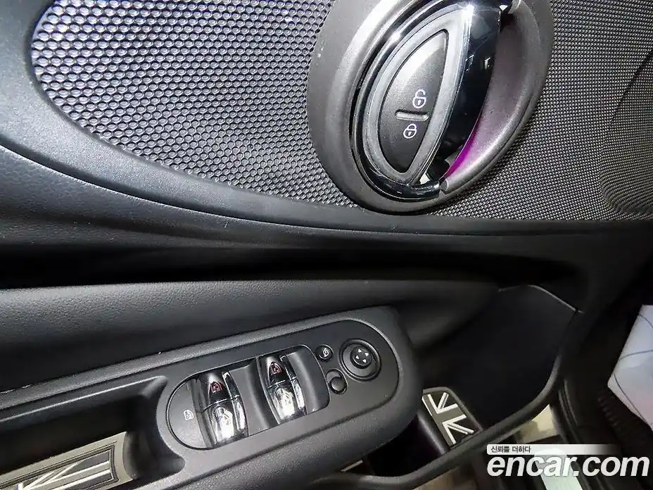 Mini Clubman 2019 2.0 Автомат в Москве № 313780, фото 13