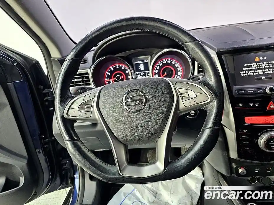 SsangYong TIBOLI 2016 1.6 Автомат в Москве № 341579, фото 13