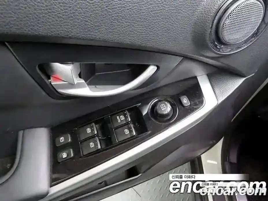 SsangYong Korando 2015 2.0 Автомат в Москве № 35501, фото 13