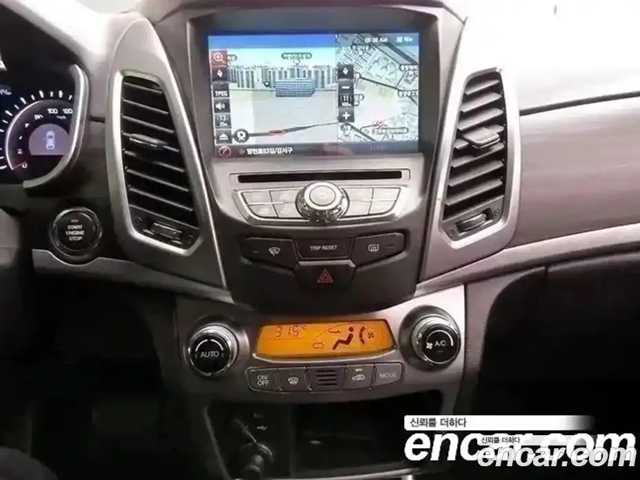 SsangYong Korando 2015 2.0 Автомат в Москве № 35501, фото 16