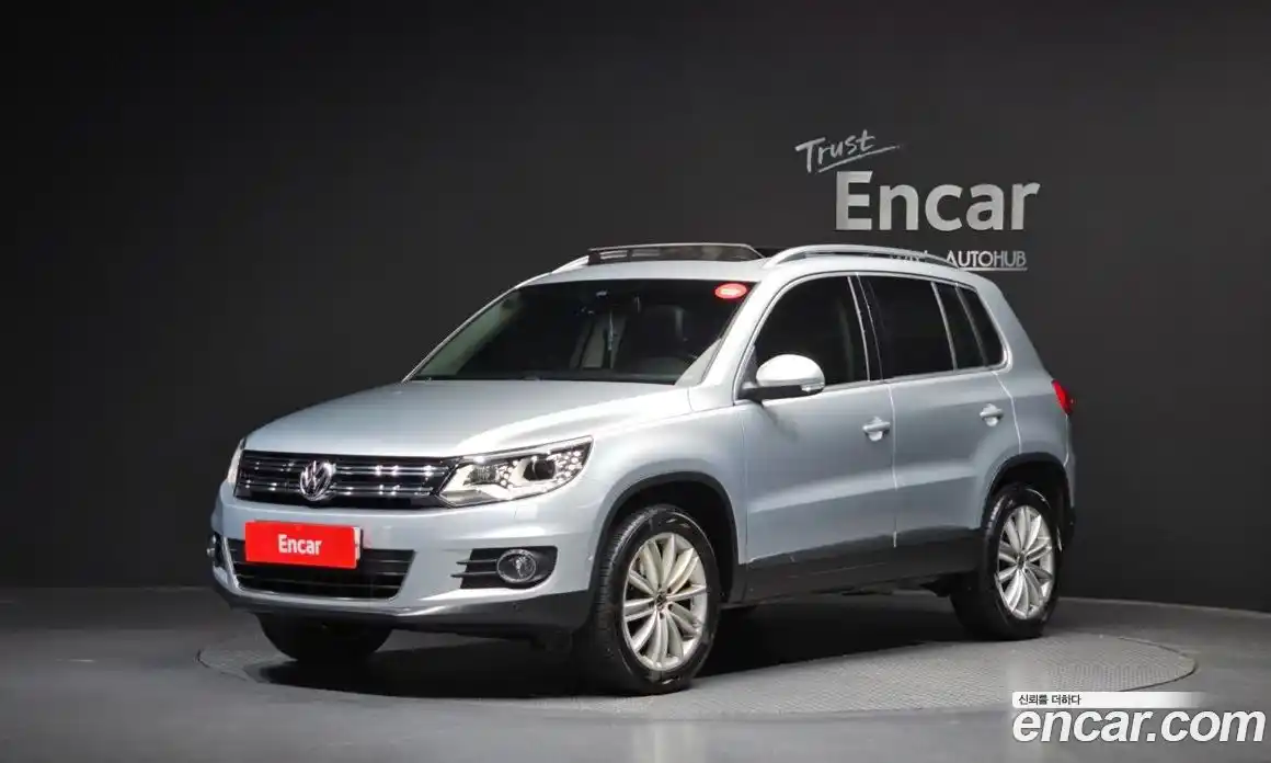Volkswagen Tiguan 2016 2.0 Автомат в Москве № 358674, фото 1