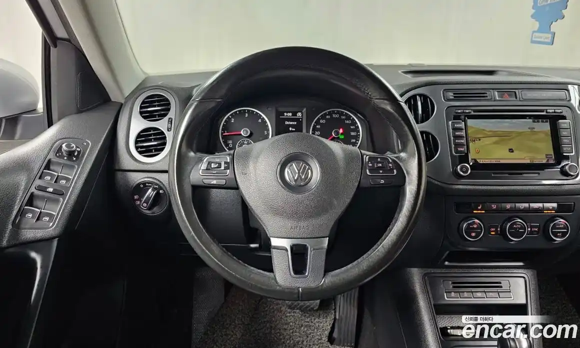 Volkswagen Tiguan 2016 2.0 Автомат в Москве № 358674, фото 13