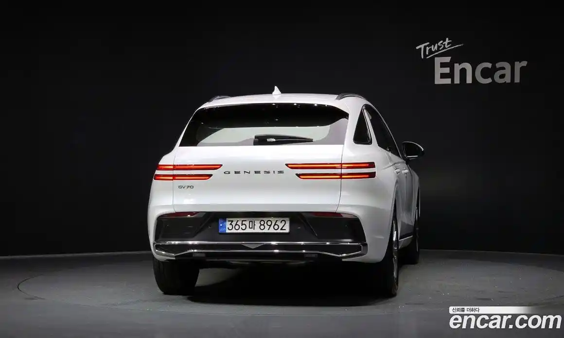 Genesis GV70 2025 2.5 Автомат в Москве № 364225, фото 4