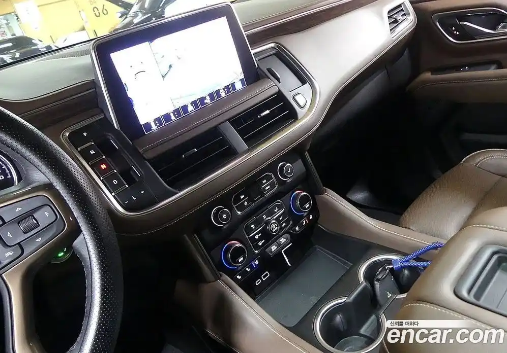 Chevrolet Surburban 2021 6.2 Автомат в Москве № 375165, фото 11