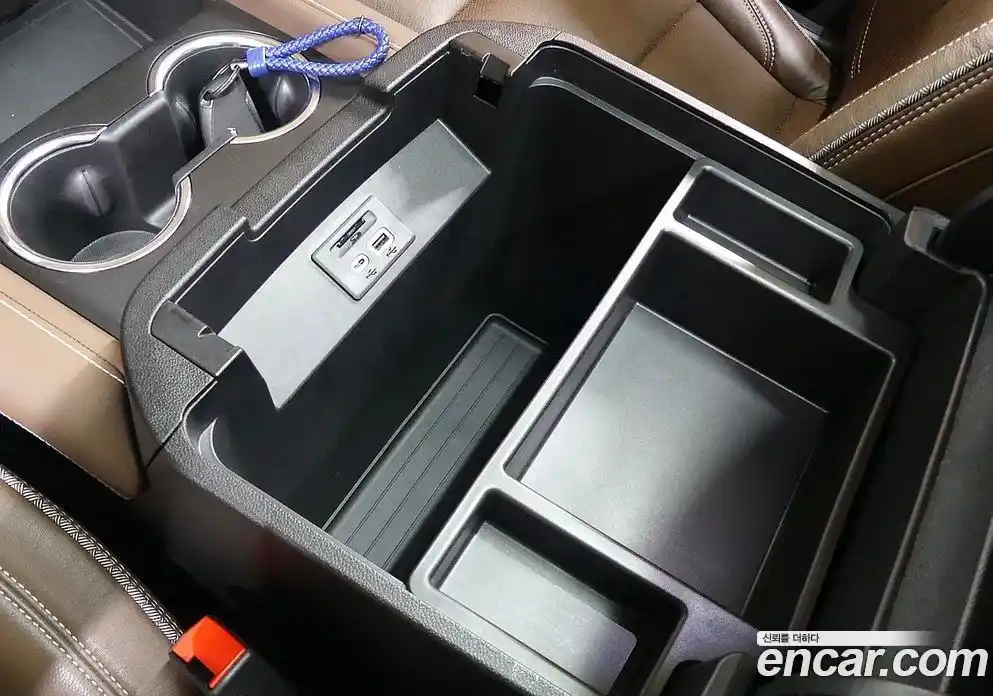 Chevrolet Surburban 2021 6.2 Автомат в Москве № 375165, фото 14